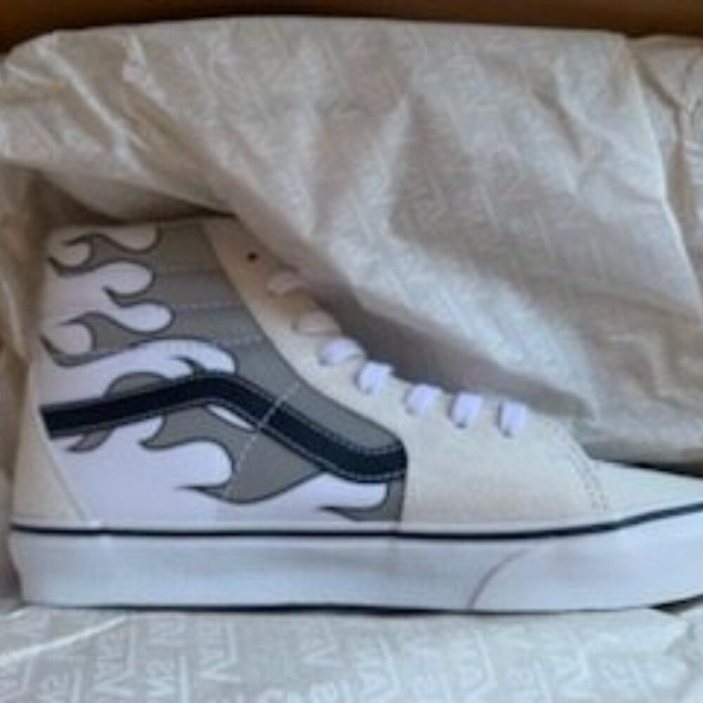 Van's Sk8-Hi Reflective Flame in True White NWT men's 9.5/women's 11
